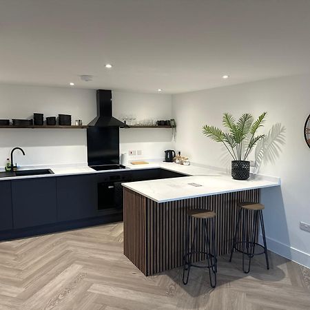 New 2 Bed Apartment In Royston High St Bagian luar foto